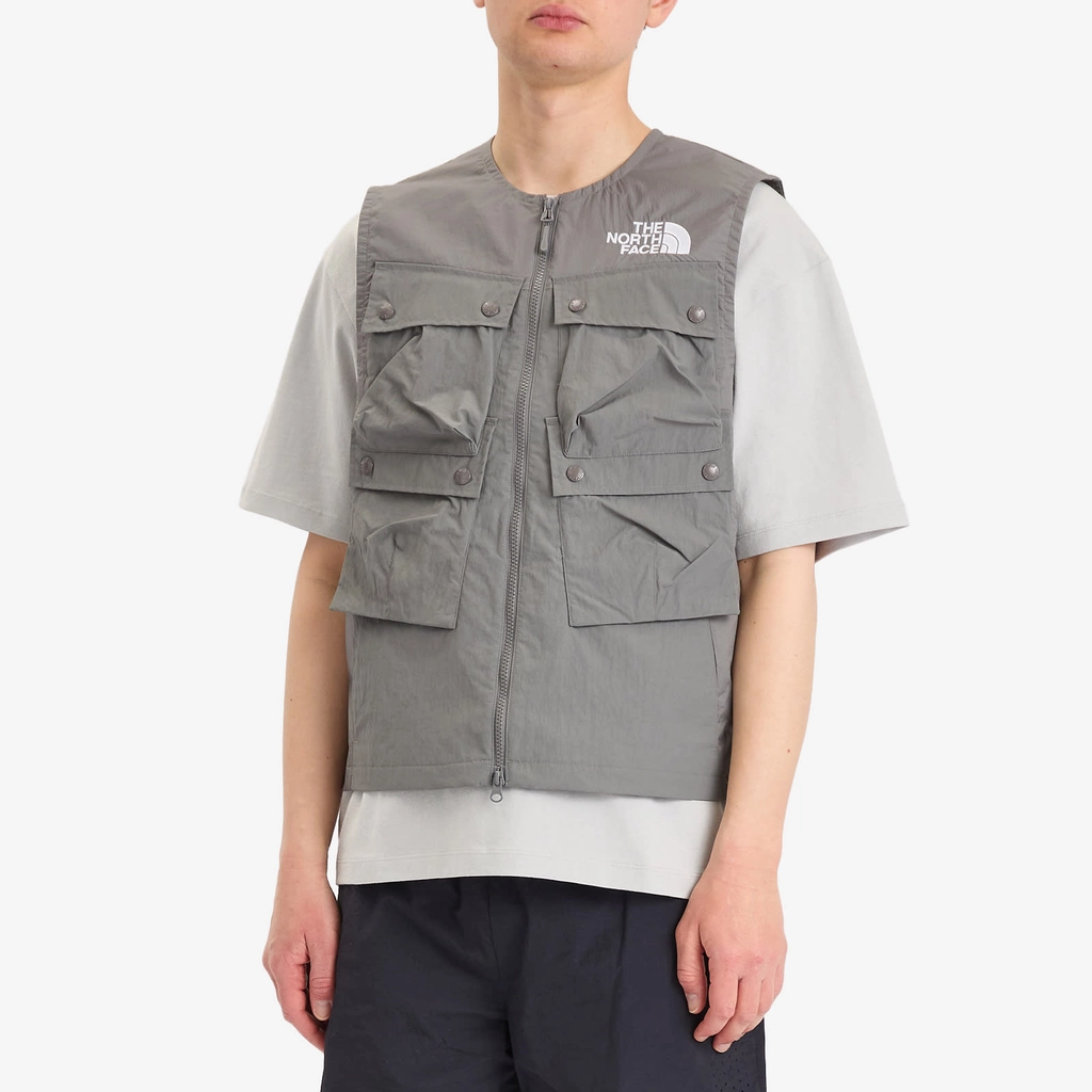 The North Face Men's Mountain Wind Vest Smoked Pearl